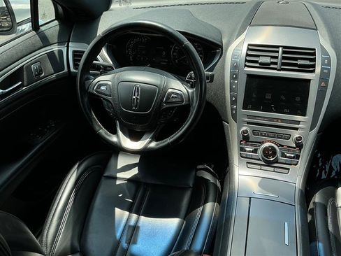 Used 2017 Lincoln MKZ Premiere image 13