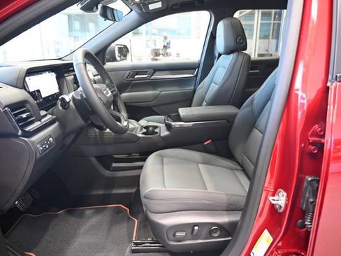 New 2026 GMC Terrain AT4 w/ Convenience Package III AWD/4WD image 9