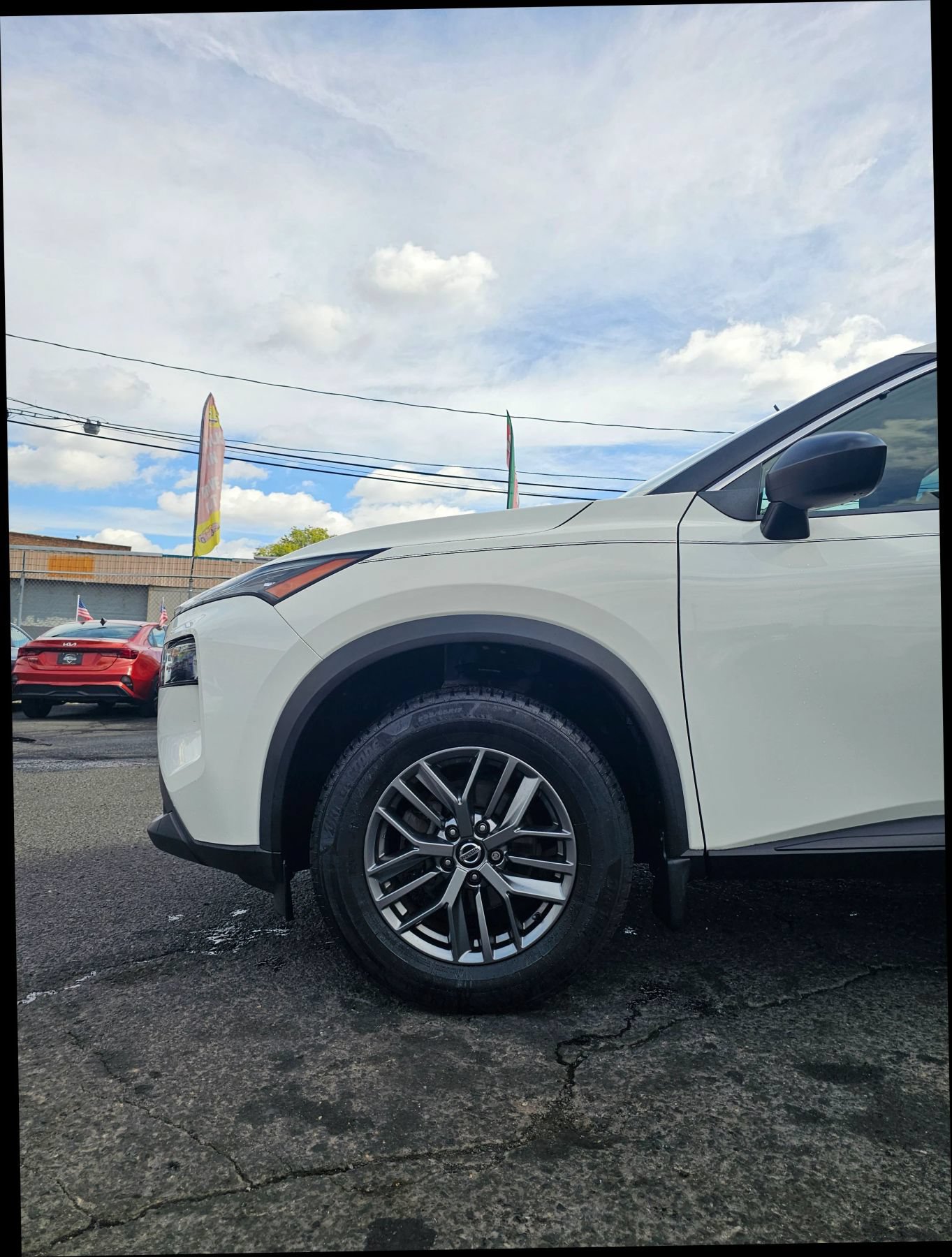 Used 2021 Nissan Rogue S AWD/4WD image 6