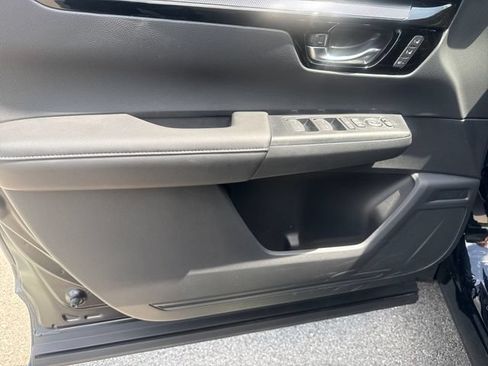 Used 2024 Honda CR-V EX-L image 9