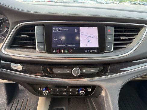 Used 2020 Buick Enclave Premium w/ Sun and Sites Package FWD image 17