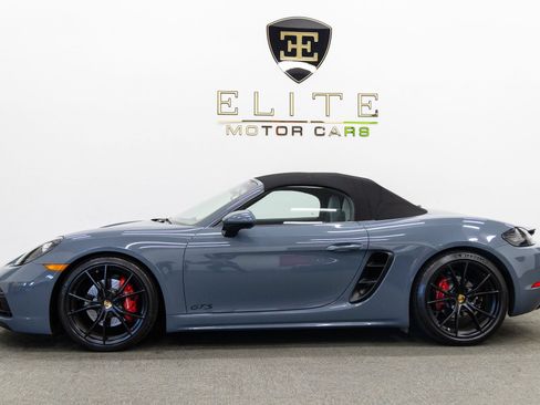 Used 2018 Porsche 718 Boxster S RWD image 23