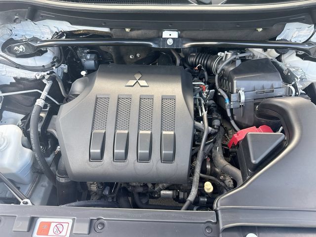 Used 2024 Mitsubishi Eclipse Cross AWD image 28