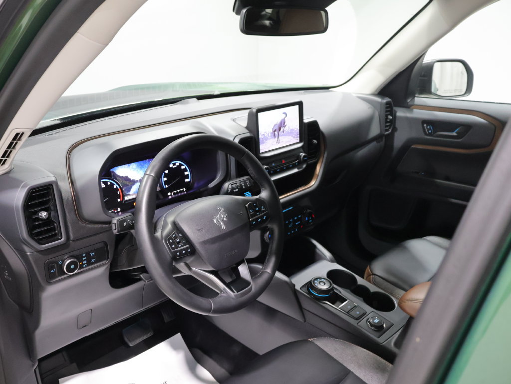 Used 2024 Ford Bronco Sport Outer Banks AWD/4WD image 17