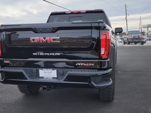Used 2025 GMC Sierra 1500 AT4X image 3