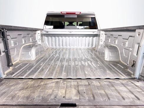 Used 2023 GMC Sierra 1500 SLE w/ Preferred Package image 34