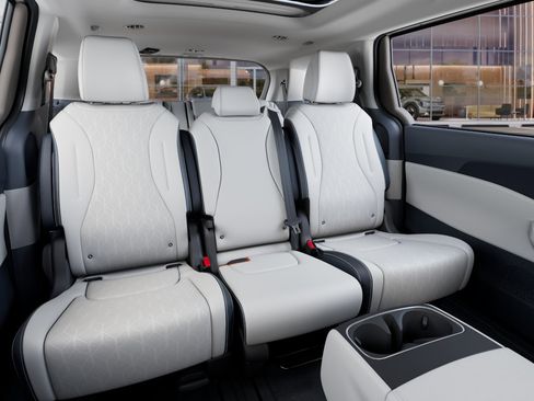 New 2026 Kia Carnival SX image 16