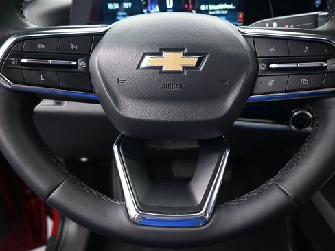 Used 2025 Chevrolet Equinox LT image 30