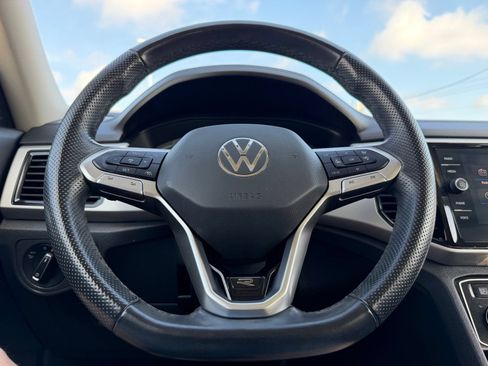 Used 2022 Volkswagen Atlas SEL R-Line AWD/4WD image 24