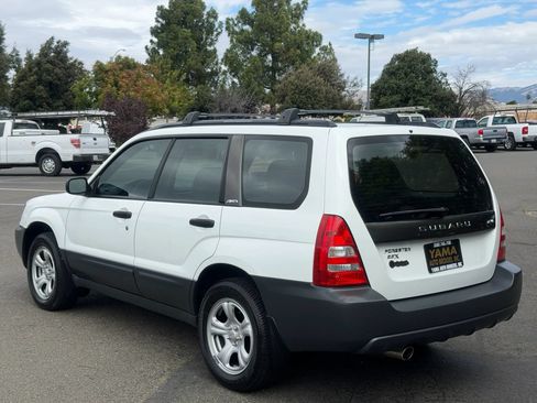 Used 2004 Subaru Forester 2.5X AWD/4WD image 3