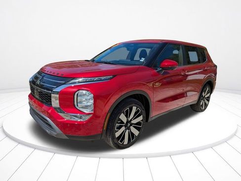 New 2026 Mitsubishi Outlander SE FWD image 8