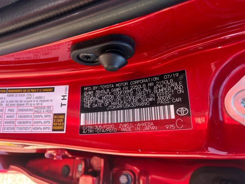 Used 2019 Toyota Prius image 31