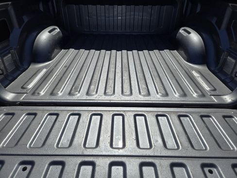 Used 2025 RAM 1500 Laramie image 31