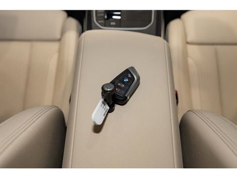 Used 2026 BMW 330i xDrive Sedan w/ Premium Package image 80