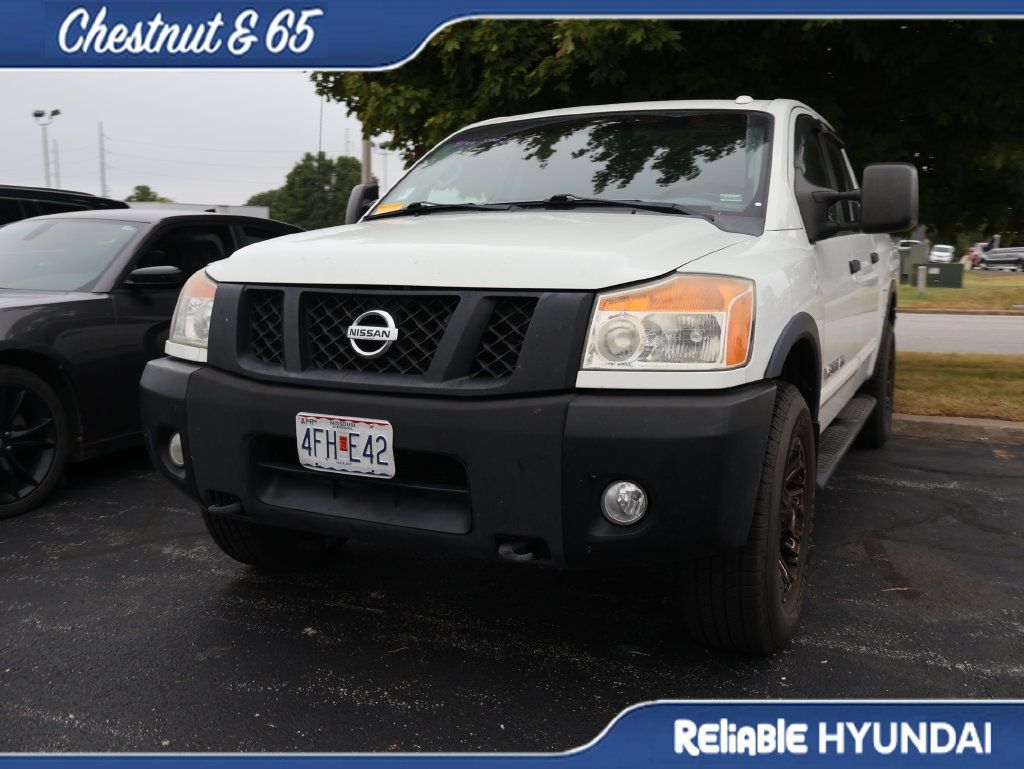 Used 2014 Nissan Titan PRO-4X w/ Pro-4x Luxury Package AWD/4WD image 9