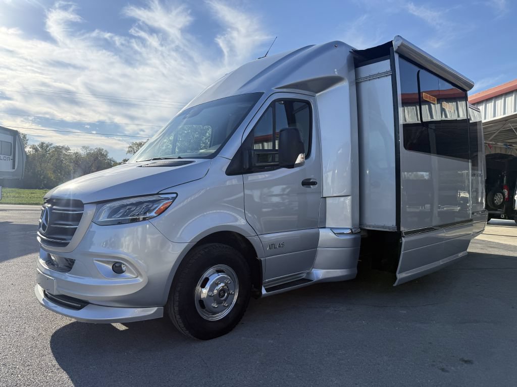 Used 2020 Mercedes-Benz Sprinter 3500 image 28