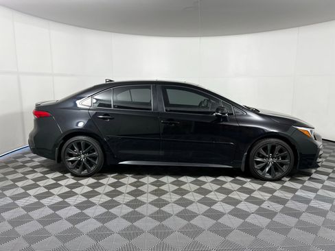 Certified 2023 Toyota Corolla XSE image 4