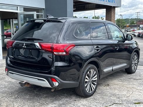Used 2020 Mitsubishi Outlander ES image 3