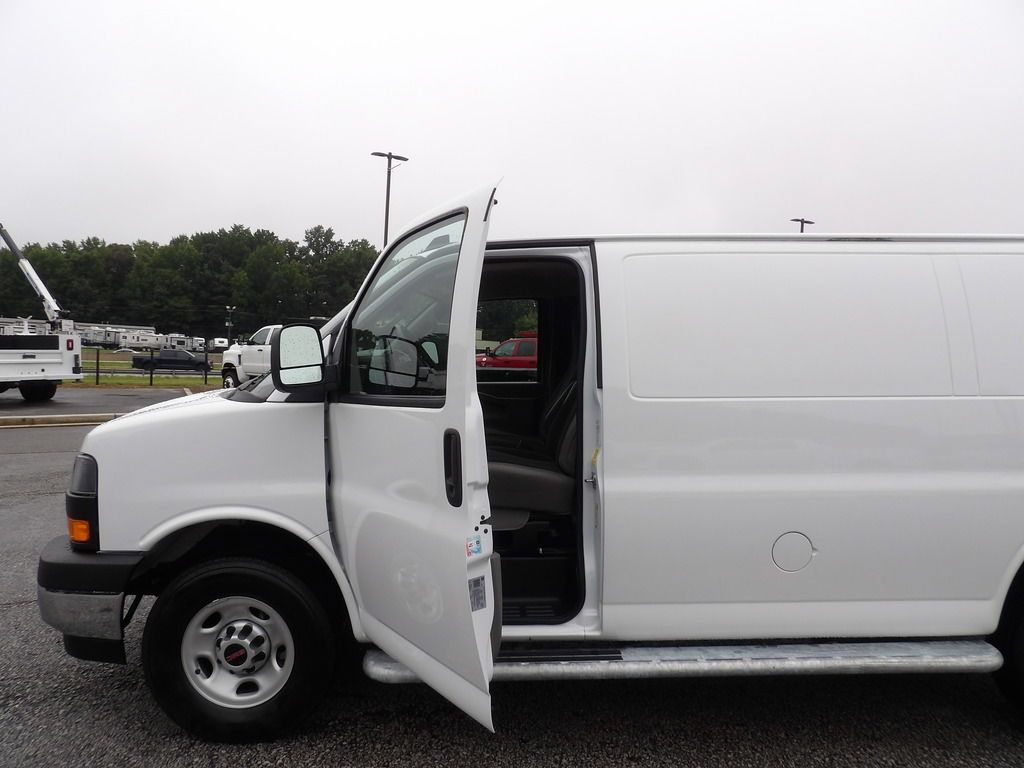 Used 2025 GMC Savana 2500 w/ Driver Convenience Package RWD image 13