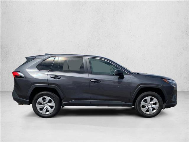 Used 2025 Toyota RAV4 LE AWD/4WD image 4