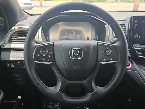 Used 2023 Honda Odyssey Sport image 11