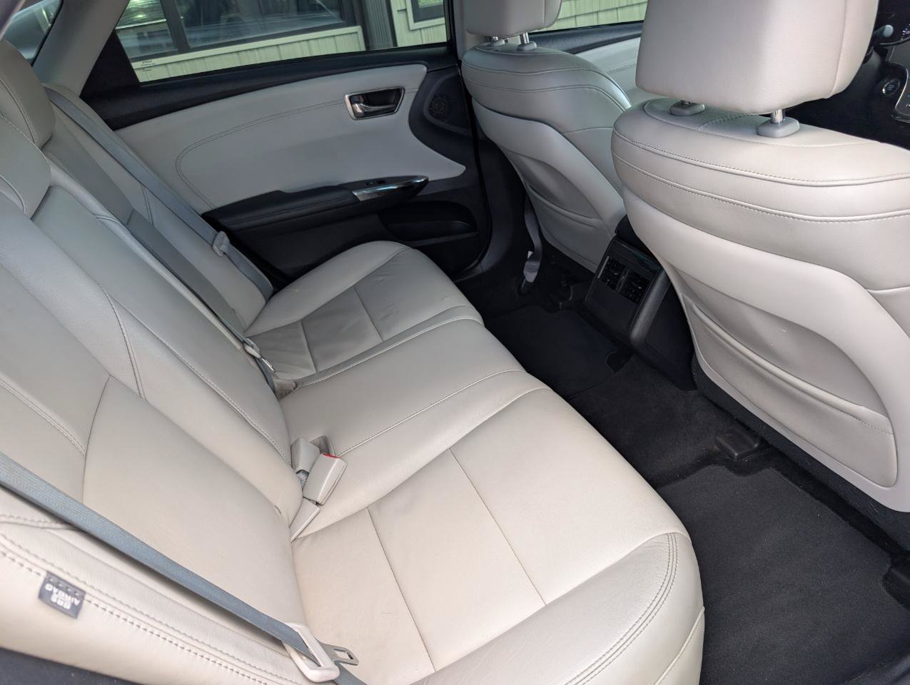 Used 2014 Toyota Avalon XLE Premium FWD image 23