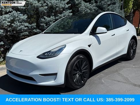 Used 2023 Tesla Model Y Long Range AWD/4WD image 3