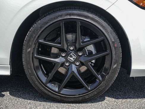 Certified 2024 Honda Civic Sport image 12