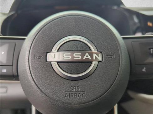 Used 2023 Nissan Pathfinder SL image 22