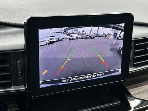 Certified 2023 Ford Explorer Limited w/ Equipment Group 301A AWD/4WD image 20