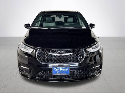 New 2026 Chrysler Pacifica Select FWD image 3