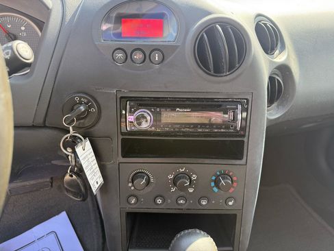 Used 2004 Pontiac Grand Prix GT2 w/ Leather Trim Pkg image 29