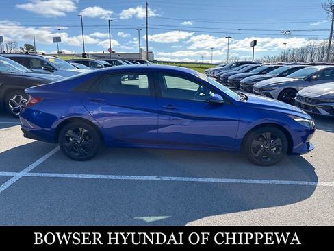 Certified 2023 Hyundai Elantra SEL image 6