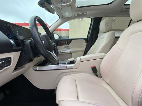 Used 2020 Mercedes-Benz GLB 250 4MATIC image 10