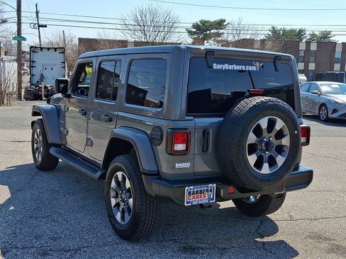 Used 2022 Jeep Wrangler Unlimited Sahara w/ Cold Weather Group image 4