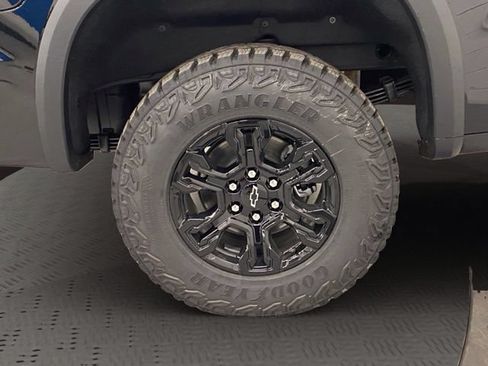 New 2026 Chevrolet Silverado 1500 ZR2 w/ Dark Appearance Package AWD/4WD image 16