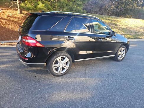 Used 2013 Mercedes-Benz ML 350 2WD image 2