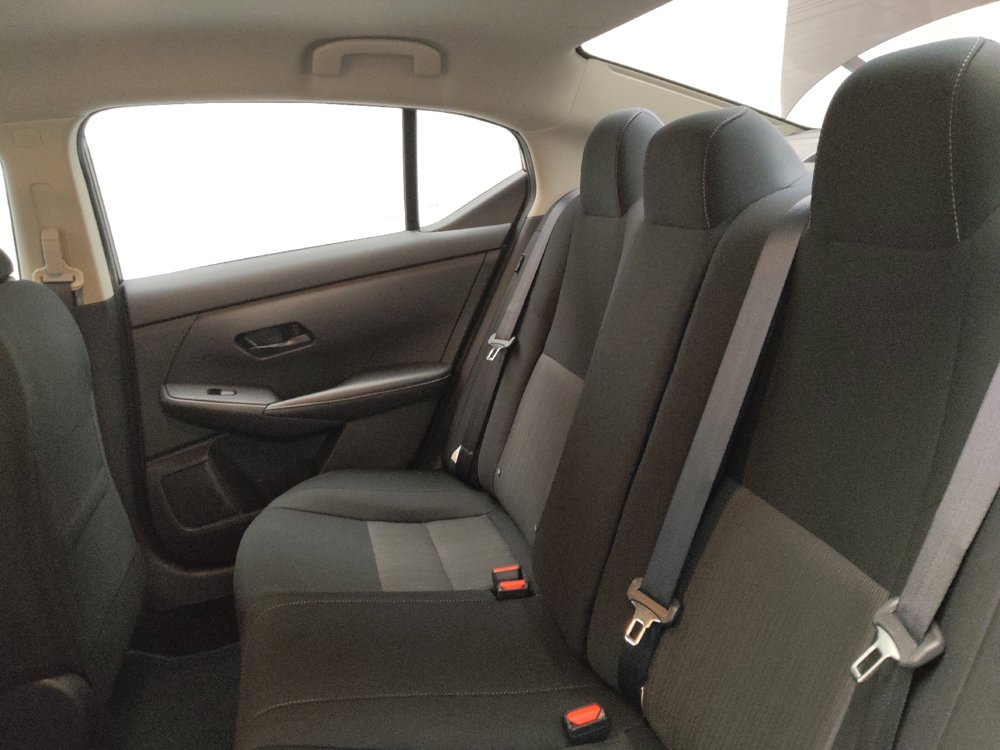 Used 2024 Nissan Sentra SV FWD image 18