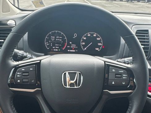 Used 2025 Honda Odyssey Touring image 28
