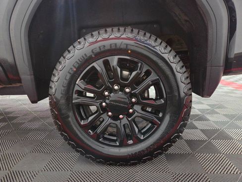 Used 2022 GMC Sierra 2500 Denali w/ Denali Black Diamond Edition image 96