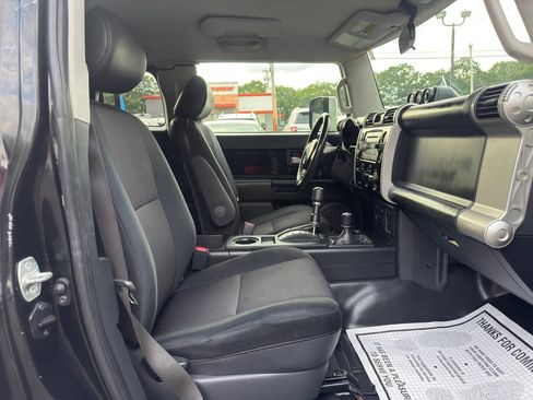 Used 2008 Toyota FJ Cruiser 4WD w/ Upgrade Pkg 2 image 20