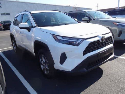 Used 2023 Toyota RAV4 XLE image 3