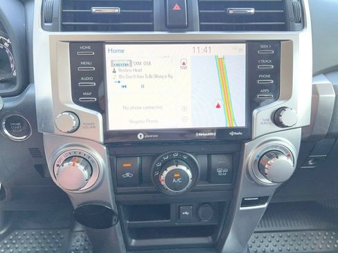 Used 2020 Toyota 4Runner SR5 Premium RWD image 31