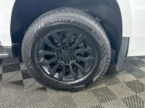 Used 2016 Chevrolet Suburban LTZ image 34