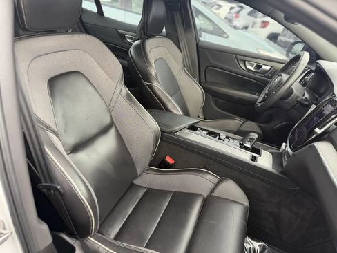 Used 2024 Volvo S60 B5 Plus w/ Climate Package AWD/4WD image 19