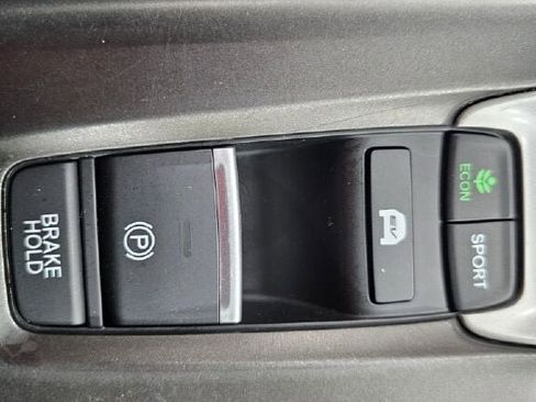 Certified 2021 Honda Accord Touring image 23