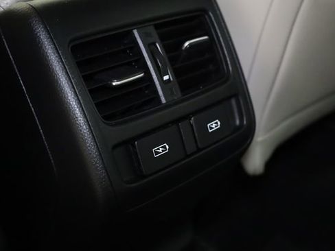 Used 2021 Honda Accord Touring image 31