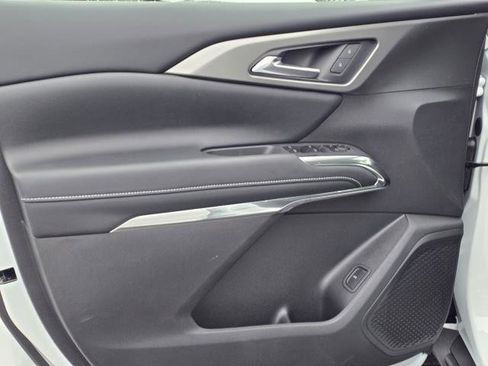 New 2026 Chevrolet Traverse LT w/ Midnight/Sport Edition image 6