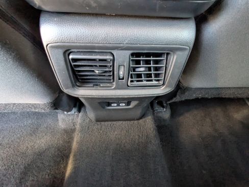 Used 2023 Toyota RAV4 XLE image 19