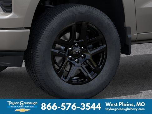 New 2026 Chevrolet Silverado 1500 Custom AWD/4WD image 9